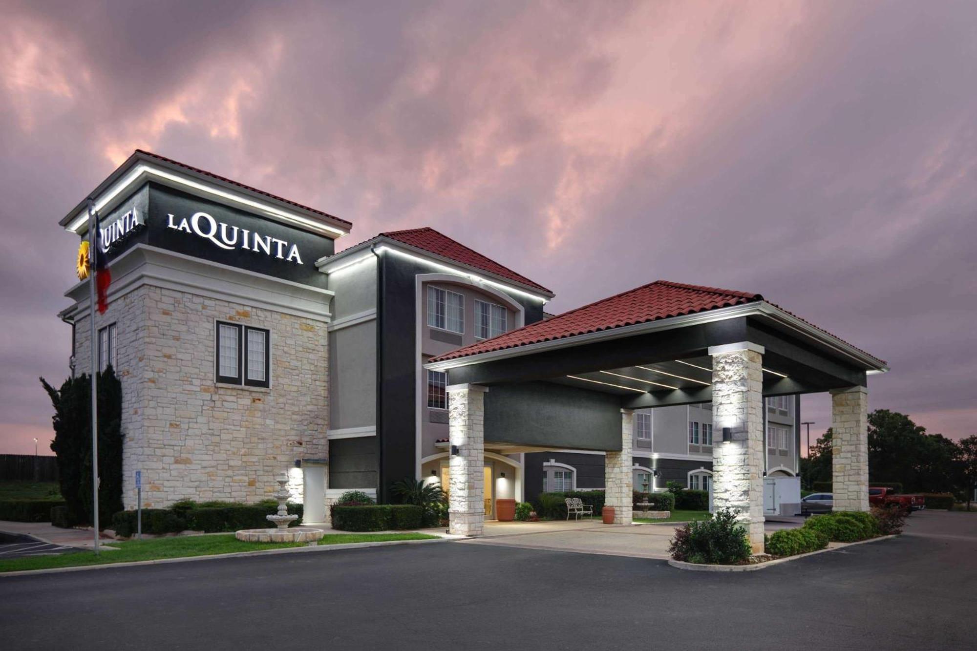 La Quinta By Wyndham Fredericksburg Exterior foto